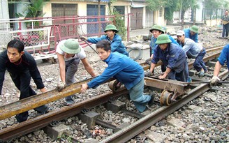Nhân viên đường sắt bảo kê khách lậu, thu vé 'chui': Nan giải cải tổ bộ máy đường sắt