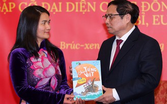 Món quà ý nghĩa Thủ tướng tặng kiều bào Việt Nam tại Bỉ