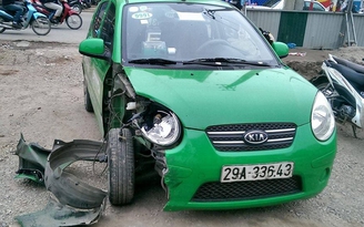 Tai nạn liên hoàn trên đường Trường Chinh, 4 người nhập viện
