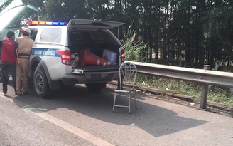 Cảnh sát giao thông bị xe máy vi phạm đâm trên cao tốc đã tử vong