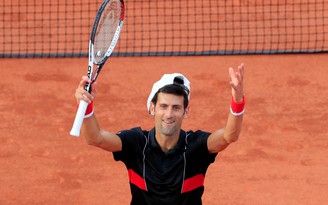Djokovic lần thứ 12 vào tứ kết giải Pháp mở rộng