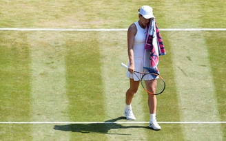Tay vợt số 1 thế giới Halep bị loại sốc ở vòng 3 Wimbledon