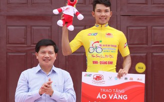 Cúp xe đạp truyền hình TP.HCM 2019: Huỳnh Thanh Tùng vẫn giữ được áo vàng