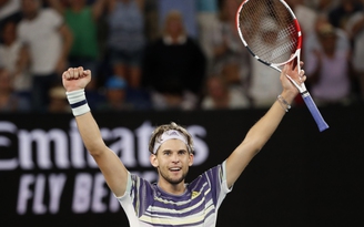 Úc mở rộng 2020: Hạ Zverev bằng 2 loạt tie-break, Dominic Thiem gặp Djokovic ở chung kết