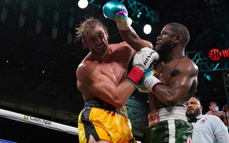 YouTuber Logan Paul vẫn ‘sống sót’ sau trận đấu với Floyd Mayweather
