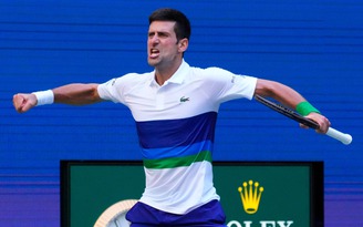Vượt qua Nishikori, Djokovic tiiếp tục chinh phục kỷ lục của làng banh nỉ