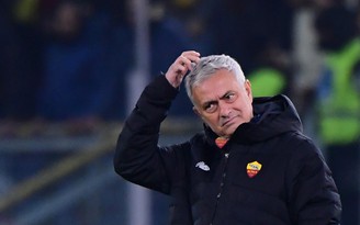 Thảm bại trước đội bóng cũ, ‘người đặc biệt’ Mourinho lâm nguy