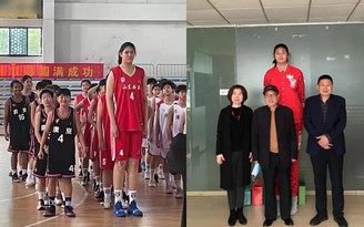 Yao Ming phiên bản nữ Trung Quốc gây ‘điên đảo’ giới bóng rổ