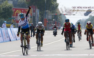 Giải xe đạp nữ Bình Dương: Như Quỳnh từ đua địa hình bất ngờ thắng đường trường