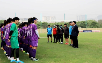 Đội tuyển nữ Việt Nam được động viên tinh thần trước chuyến tập huấn Hàn Quốc