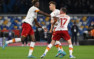 Serie A: El Shaarawy cứu Mourinho một trận thua trông thấy