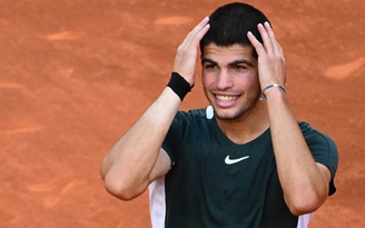 Alcaraz gây 'sốc' khi đánh bại cả Nadal lẫn Djokovic tại Madrid Open