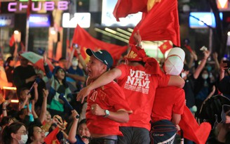 Muôn màu cảm xúc của người hâm mộ trước chiến thắng của U.23 Việt Nam