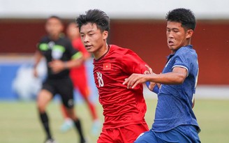 U.17 Việt Nam dâng hương trước trận đại chiến với Thái Lan tại giải U.17 châu Á