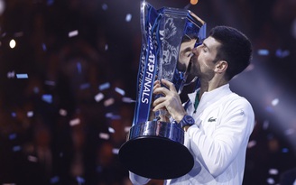 Huyền thoại người Serbia Novak Djokovic san bằng kỷ lục ở giải đấu danh giá cuối năm