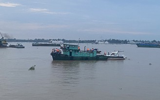 Vụ sập sàn phụ trợ cầu Mỹ Thuận 2: Đã tìm thấy thi thể nạn nhân