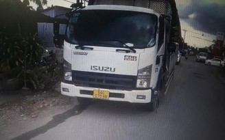 Vĩnh Long: Chở quá tải hơn 100%, chủ xe và tài xế bị phạt tổng cộng 117 triệu đồng
