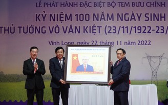 Phát hành bộ tem bưu chính nhân 100 năm ngày sinh cố Thủ tướng Võ Văn Kiệt