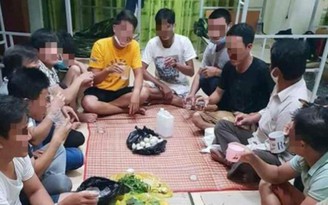 Quảng Bình: Xử phạt nhóm người tổ chức ăn nhậu trong khu cách ly tập trung