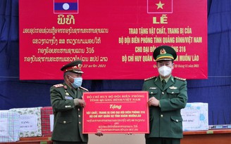 Bộ đội biên phòng Quảng Bình hỗ trợ lực lượng chống dịch Covid-19 ở Khăm Muồn, Lào