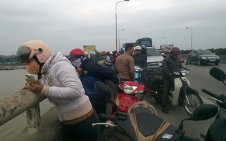 Nhắn tin 'em sẽ đi về nơi xa lắm' rồi nhảy cầu tự tử