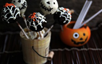 Làm cake pops ấn tượng cho ngày Halloween