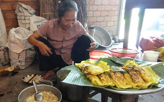 Bánh xèo gần thường, xa thương