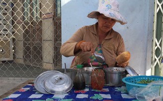 Giòn rụm bánh mì xíu mại, thịt ba chỉ Ninh Hòa