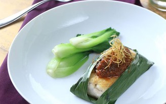 Làm cá chẽm nướng lá chuối xốt ba vị với Master Chef Ngô Thanh Hòa