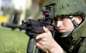 Nga sản xuất hàng loạt tiểu liên AK-12 và A-545 từ tháng 2