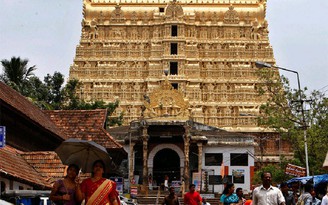 Sốt vàng, Ấn Độ 'huy động' luôn từ các đền thờ