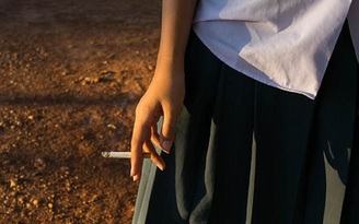 Ngôi trường khác thường ở Úc cho phép học sinh hút thuốc