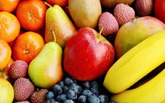 Ăn nhiều thức ăn nhanh, ít trái cây sẽ khó thụ thai hơn