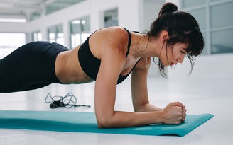 Tại sao tập plank nhiều vẫn không giảm được mỡ bụng?