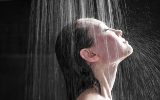 4 lợi ích khi tắm nước lạnh vào buổi sáng trước khi đi làm