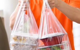 Nếu bạn ăn phải đồ nhựa, điều gì sẽ xảy ra?