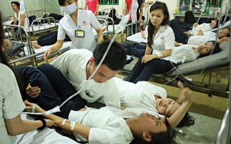 9 người trong một gia đình nhập viện vì ngộ độc thực phẩm