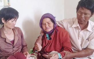 Lá lành đùm lá rách: Cả nhà bị bệnh nặng