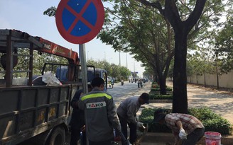 Cấm đậu xe trên đại lộ Mai Chí Thọ ở TP.HCM