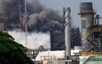 Nổ nhà máy hóa dầu ở Mexico, 13 người chết