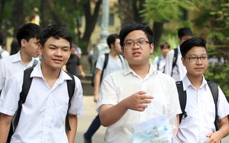 Vừa nghỉ hè đã lo tựu trường: Hãy để trẻ có mùa hè