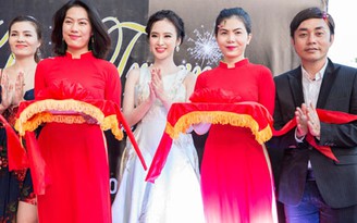 Angela Phương Trinh 'chạy show' ba thành phố trong một ngày