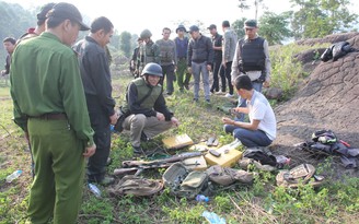 Truy đuổi nhóm vận chuyển 20 bánh heroin có vũ trang