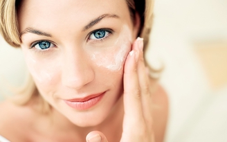 Nám mảng do đâu? Có trị được không?