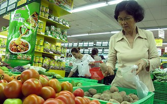 Trung gian 'ăn dày' đẩy giá