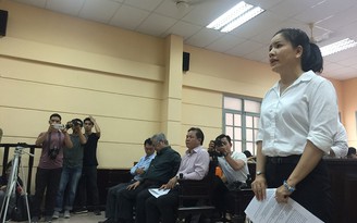 'Nóng' phiên tòa xử vụ Ngọc Trinh kiện Nhà hát Kịch TP.HCM