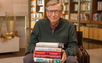 Tỉ phú Bill Gates thích sách của tác giả gốc Việt