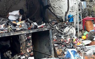 Hỏa hoạn thiêu rụi 9 gian hàng trong đền Mẫu Đồng Đăng ở Lạng Sơn