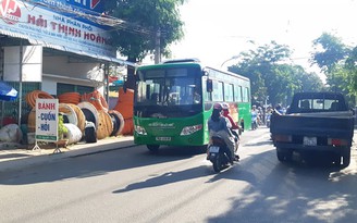 Xe buýt Hà Nội ngày càng kém hấp dẫn