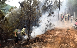 Khống chế vụ cháy thứ hai tại rừng đặc dụng